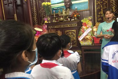 TUYÊN DƯƠNG CHÁU NGOAN BÁC HỒ VÀ GIỚI THIỆU THIẾU NHI VỀ ĐỊA CHỈ ĐỎ TUYÊN DƯƠNG CHÁU NGOAN BÁC HỒ VÀ GIỚI THIỆU THIẾU NHI VỀ ĐỊA CHỈ ĐỎ