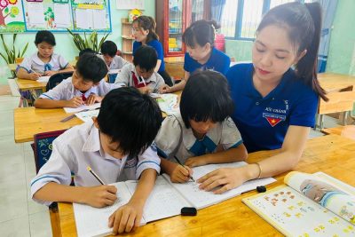 MÔ HÌNH “ ĐÀN EM THÂN YÊU” HỖ TRỢ HỌC SINH CHẬM TIẾN TRONG HỌC TẬP MÔ HÌNH “ ĐÀN EM THÂN YÊU” HỖ TRỢ HỌC SINH CHẬM TIẾN TRONG HỌC TẬP