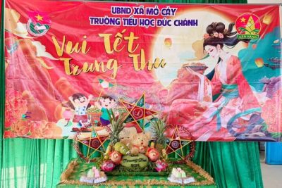 Chương trình “Vui Tết Trung Thu” năm 2025 cho học sinh Liên đội trường tiểu học Đức Chánh
